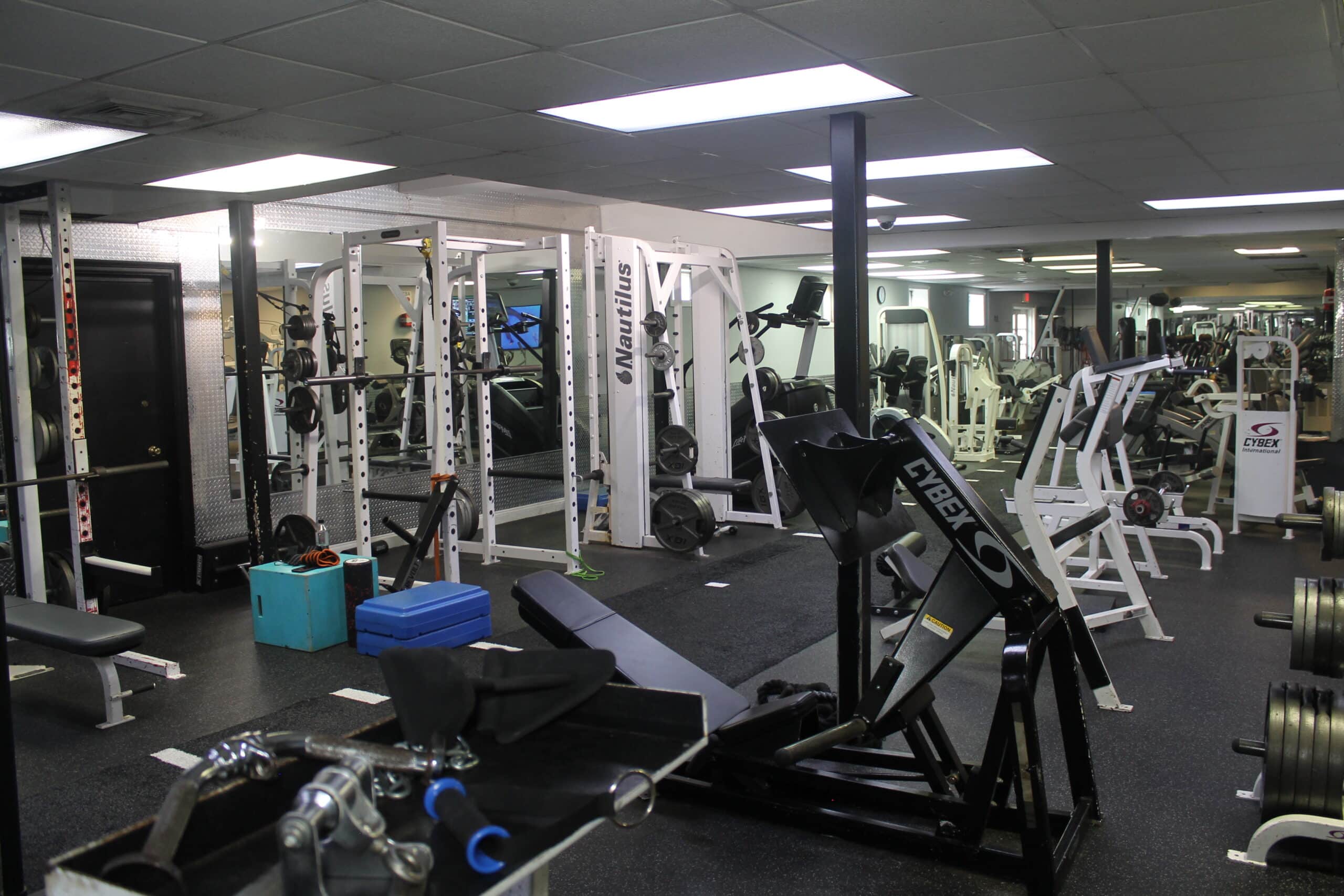Elite Fitness gym interior with modern equipment